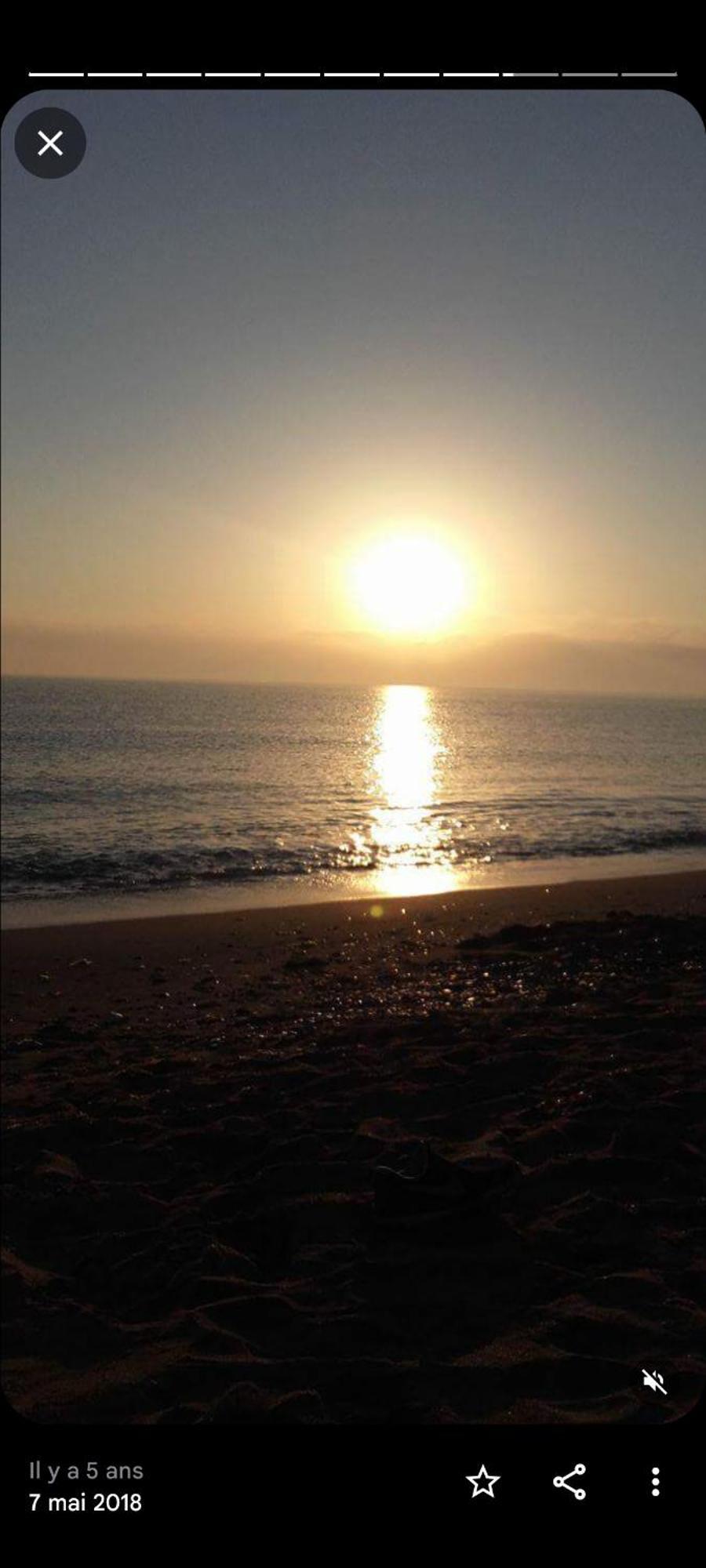 Les Hebergements De La Plage En Ville 마르티그 객실 사진