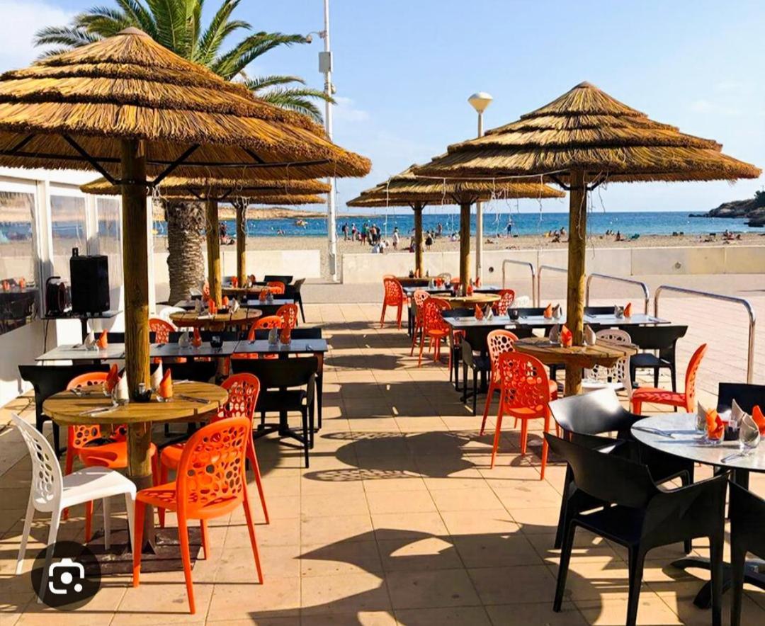 Les Hebergements De La Plage En Ville 마르티그 외부 사진